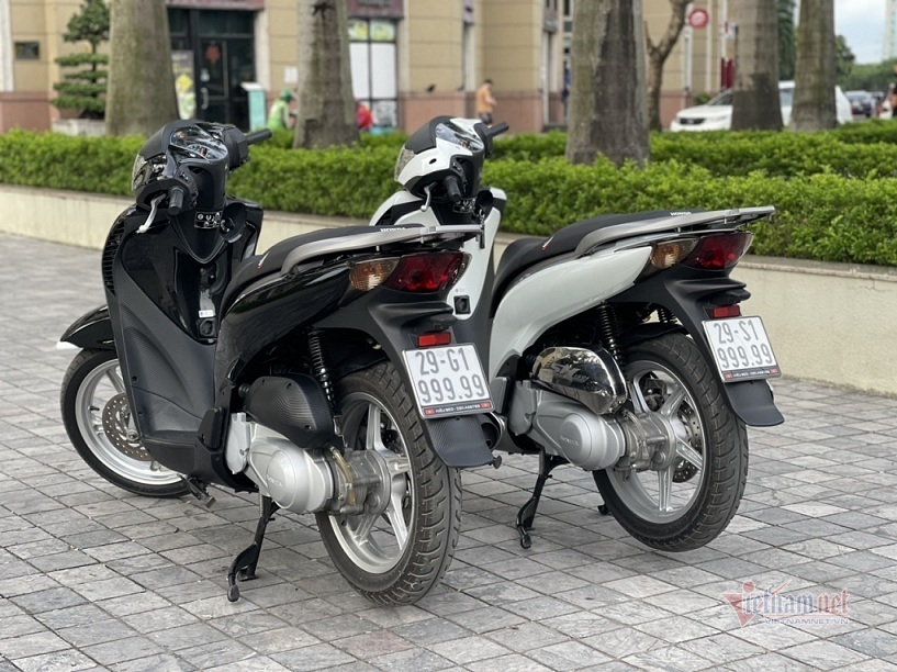 Loạt xe Honda SH biển VIP giá đắt đỏ gây sốt trong năm 2021 Loạt xe Honda SH biển VIP giá đắt đỏ gây sốt trong năm 2021