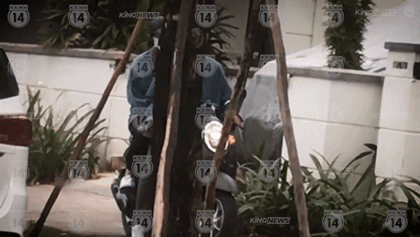 Clip: Sơn Tùng - Hải Tú cãi nhau, chủ tịch còn đẩy vai, hất chân nàng thơ khiến dân tình bất ngờ: 'Sếp cọc thế' - 5 Clip: Sơn Tùng - Hải Tú cãi nhau, chủ tịch còn đẩy vai, hất chân nàng thơ khiến dân tình bất ngờ: 'Sếp cọc thế' - 5