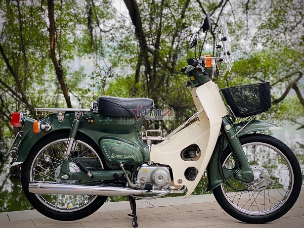 Ở tuổi 41, cặp đôi Honda Cub 81 vẫn có giá 300 triệu -7 Ở tuổi 41, cặp đôi Honda Cub 81 vẫn có giá 300 triệu -7