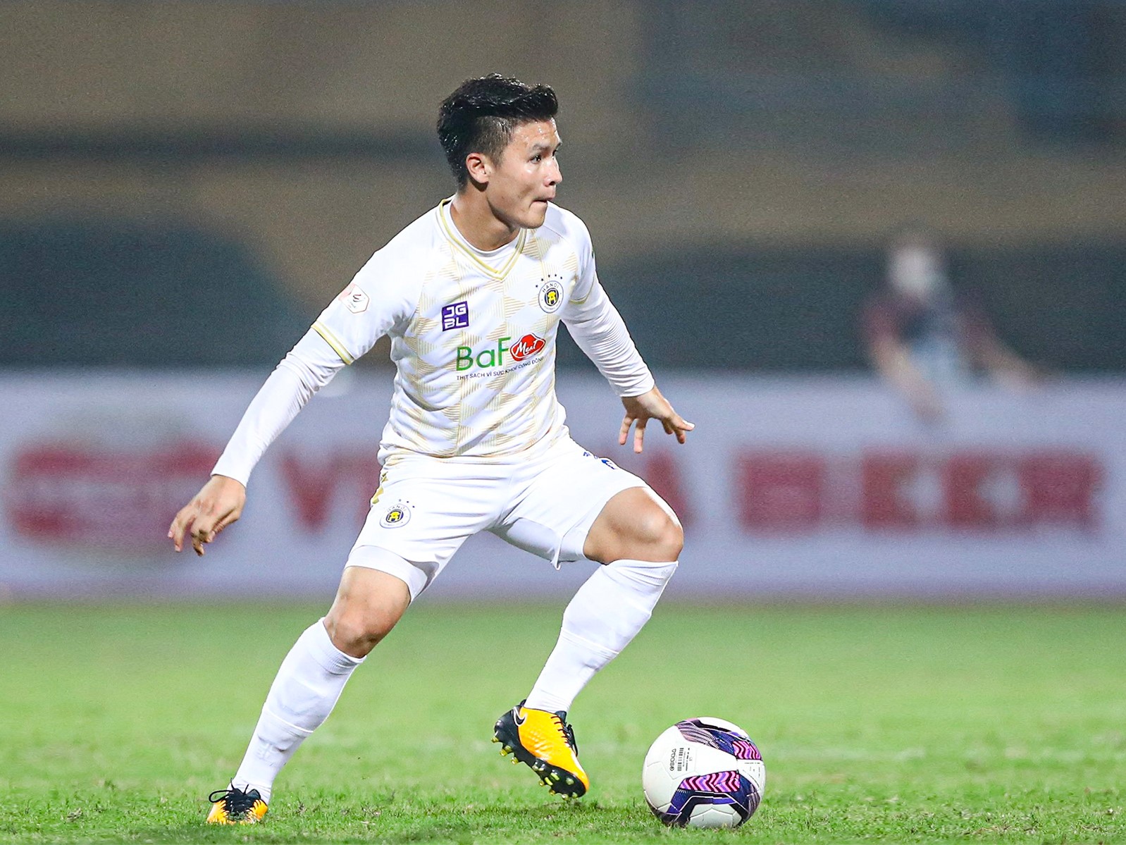 Xúc động với bài viết chia tay Quang Hải của Hà Nội FC