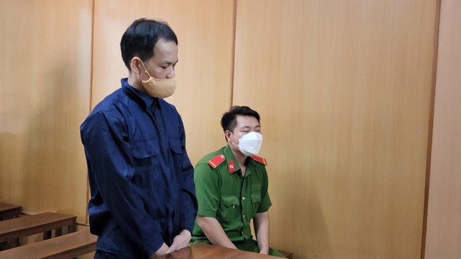 Táo tợn dìm chết người phụ nữ giữa ban ngày trong Khu chế xuất Tân Thuận để cướp xe SH Táo tợn dìm chết người phụ nữ giữa ban ngày trong Khu chế xuất Tân Thuận để cướp xe SH