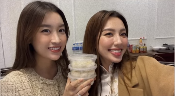 Không phải Đỗ Thị Hà, lần này Đỗ Mỹ Linh công khai hất tay Thùy Tiên - 4 Không phải Đỗ Thị Hà, lần này Đỗ Mỹ Linh công khai hất tay Thùy Tiên - 4