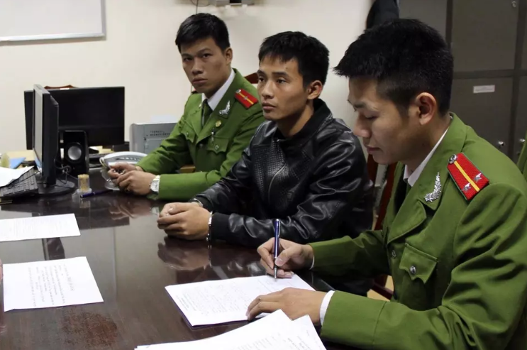 Huy động trinh sát tinh nhuệ truy bắt phạm nhân Triệu Quân Sự, phát hiện 1 sim điện thoại vừa kích hoạt trong rừng - 1