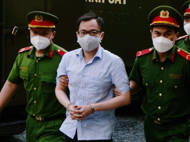 Tham ô tiền tỷ tại Công ty Sepzone Linh Trung: Ông Tề Trí Dũng phản cung bất thành Tham ô tiền tỷ tại Công ty Sepzone Linh Trung: Ông Tề Trí Dũng phản cung bất thành