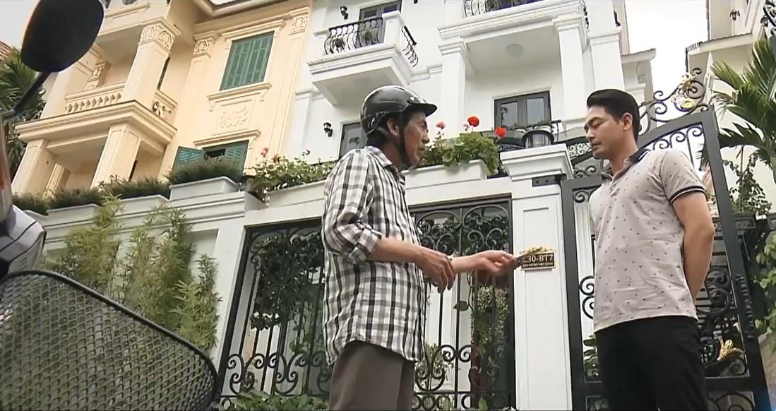 Lối nhỏ vào đời tập 14: Hoàng mỉa mai ông Thành tham tiền, Thảo giấu chuyện sắp làm 'vợ lẽ' - 1 Lối nhỏ vào đời tập 14: Hoàng mỉa mai ông Thành tham tiền, Thảo giấu chuyện sắp làm 'vợ lẽ' - 1