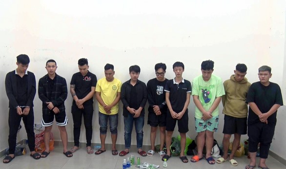 Vụ thiếu niên 17 tuổi bị bắn chết ngay trên đường phố: Nghi phạm trực tiếp nổ súng vừa ra đầu thú - 1 Vụ thiếu niên 17 tuổi bị bắn chết ngay trên đường phố: Nghi phạm trực tiếp nổ súng vừa ra đầu thú - 1