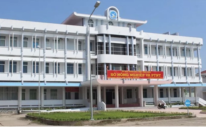 Phó giám đốc đòi nhuận bút: 'Nhà báo viết bài nhận được rất nhiều tiền...'