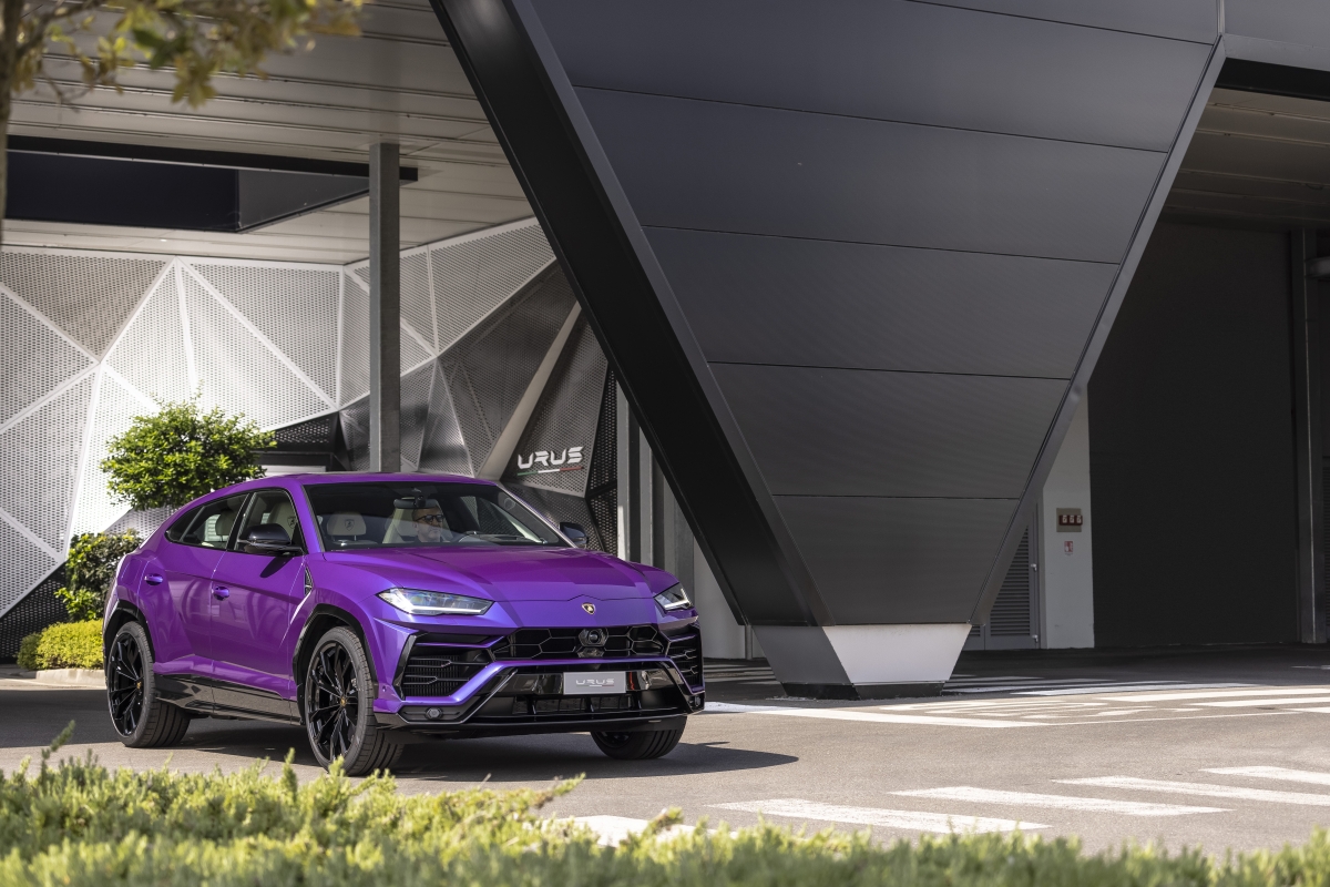 Lamborghini Urus lập kỷ lục sản xuất 20.000 xe trong vòng 4 năm - 1 Lamborghini Urus lập kỷ lục sản xuất 20.000 xe trong vòng 4 năm - 1