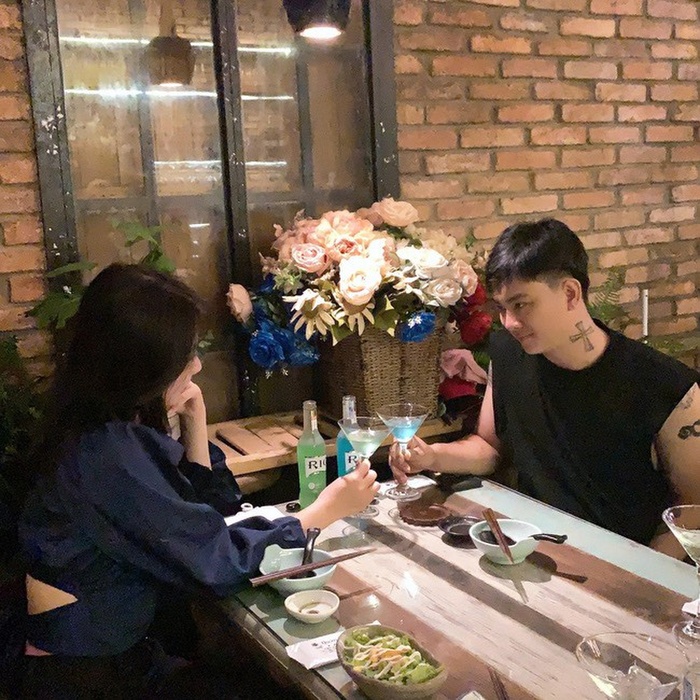 Hậu ly hôn, Hoài Lâm hạnh phúc đón sinh nhật tuổi 27 bên bạn gái - 2 Hậu ly hôn, Hoài Lâm hạnh phúc đón sinh nhật tuổi 27 bên bạn gái - 2
