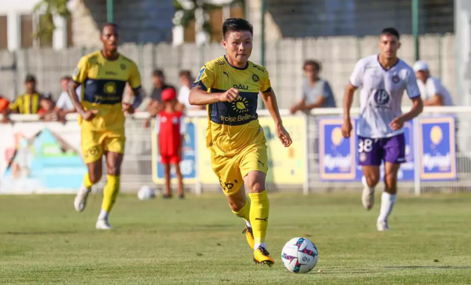 Pau FC vs Dijon: Chờ Quang Hải ra mắt sân nhà - 1 Pau FC vs Dijon: Chờ Quang Hải ra mắt sân nhà - 1