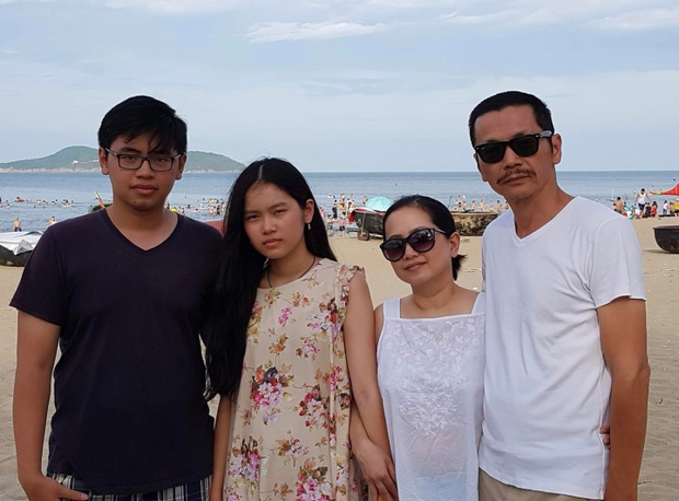 NSND Trung Anh: 'Tất cả những gì tôi giành được đều muốn tặng cho vợ' - 1 NSND Trung Anh: 'Tất cả những gì tôi giành được đều muốn tặng cho vợ' - 1