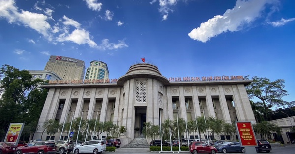 Ngân hàng Nhà nước tăng một loạt lãi suất điều hành từ ngày 23-9 Ngân hàng Nhà nước tăng một loạt lãi suất điều hành từ ngày 23-9