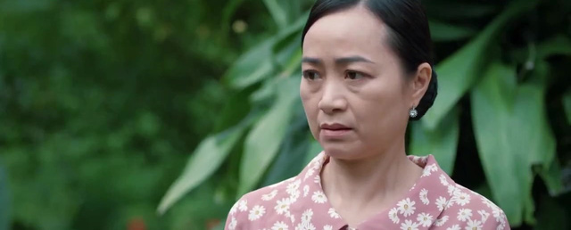 Thông gia ngõ hẹp tập 2: Ông Phúc đến việc chụp ảnh cũng thích phá đám - 3 Thông gia ngõ hẹp tập 2: Ông Phúc đến việc chụp ảnh cũng thích phá đám - 3