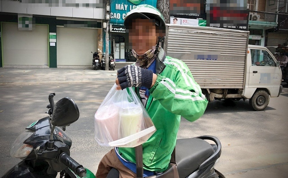 Được chu cấp 5 triệu/tháng trong suốt 4 năm học đại học, vừa ra trường cô gái đã đòi chia tay nam shipper vì không cùng 'đẳng cấp' - 1 Được chu cấp 5 triệu/tháng trong suốt 4 năm học đại học, vừa ra trường cô gái đã đòi chia tay nam shipper vì không cùng 'đẳng cấp' - 1