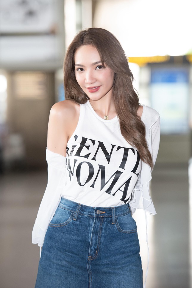 Miss Grand Vietnam lại 'chơi lớn', mời hẳn hai Á hậu Hòa bình Thái Lan về hướng dẫn catwalk cho thí sinh - 3 Miss Grand Vietnam lại 'chơi lớn', mời hẳn hai Á hậu Hòa bình Thái Lan về hướng dẫn catwalk cho thí sinh - 3