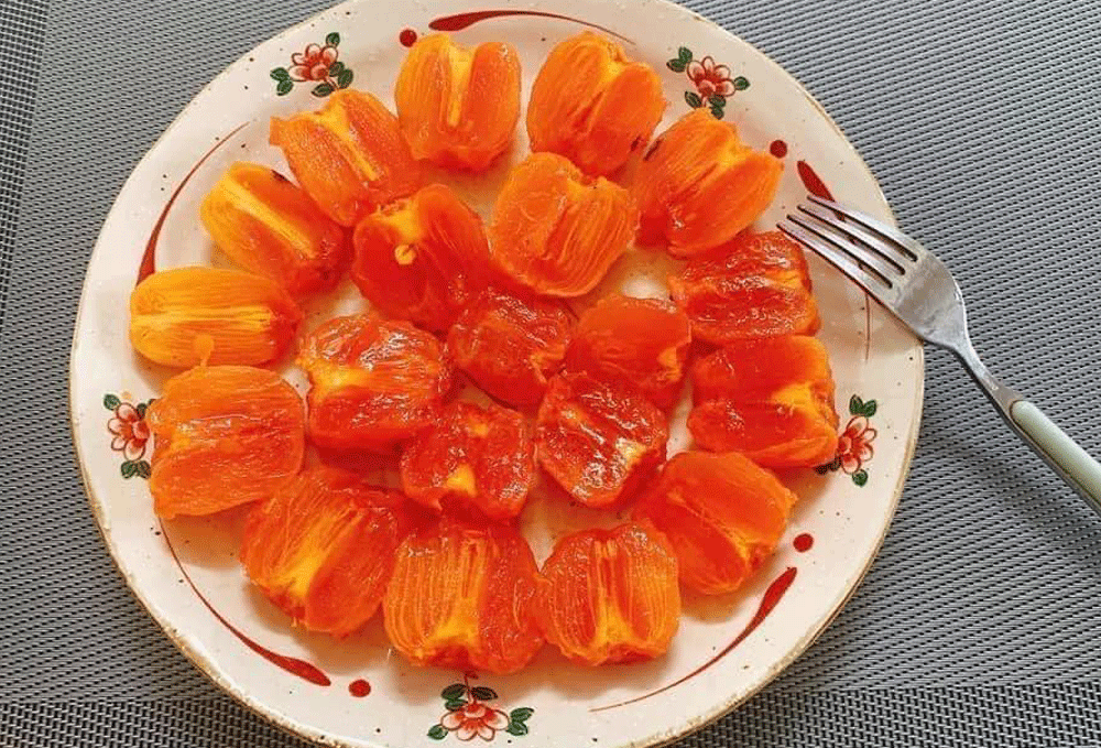 Hồng cổ đỏ chót như cà chua bi, dân Hà thành ồ ạt chốt đơn - 1 Hồng cổ đỏ chót như cà chua bi, dân Hà thành ồ ạt chốt đơn - 1