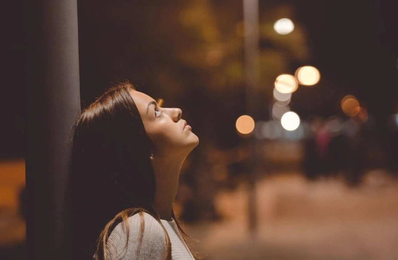 Lấy vợ hơn 12 tuổi, tôi không chịu nổi tình yêu quá 'nhiệt' của cô ấy Lấy vợ hơn 12 tuổi, tôi không chịu nổi tình yêu quá 'nhiệt' của cô ấy
