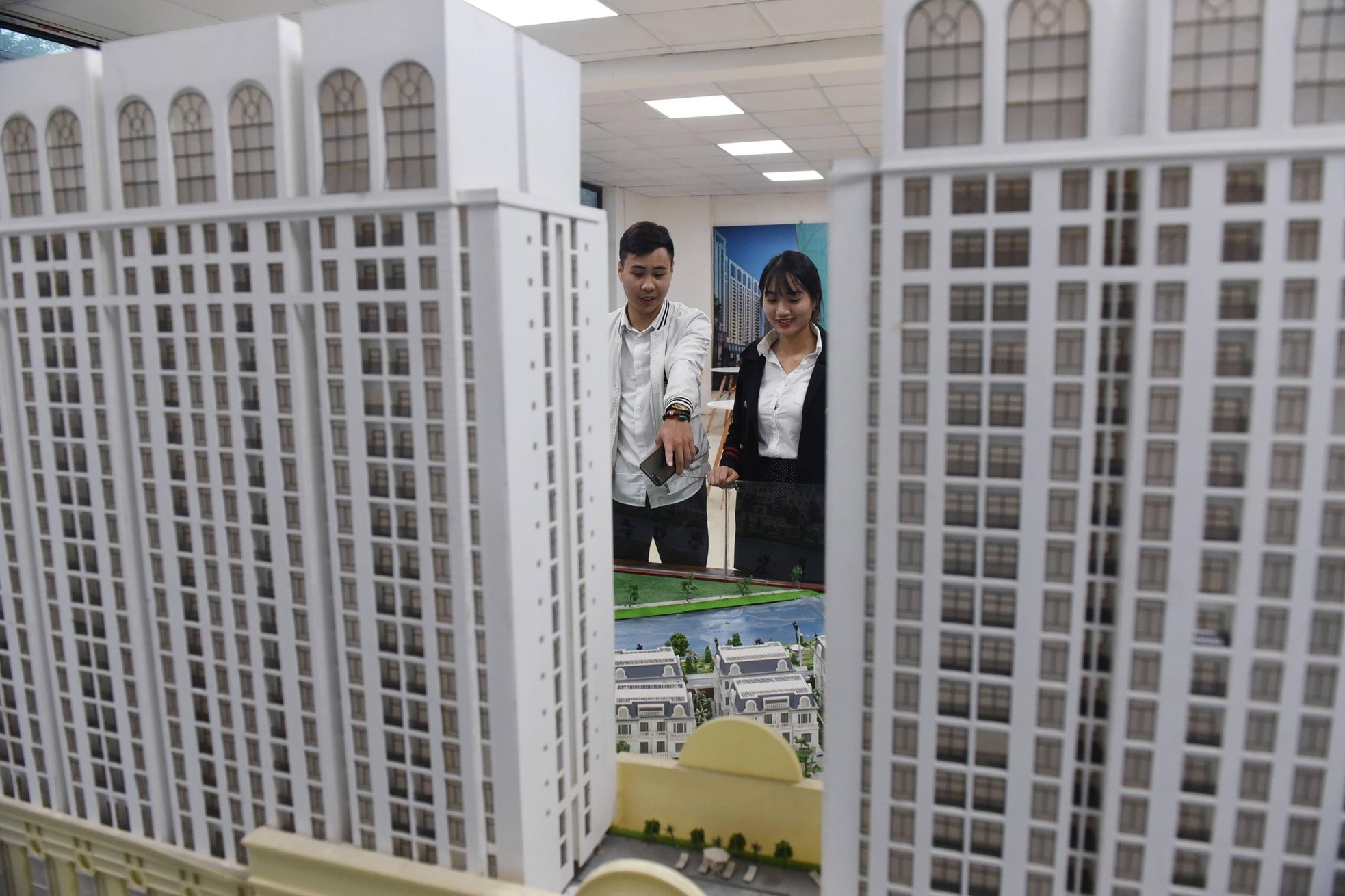 Đánh thuế người sở hữu nhiều nhà, đất: Quy định còn mơ hồ Đánh thuế người sở hữu nhiều nhà, đất: Quy định còn mơ hồ