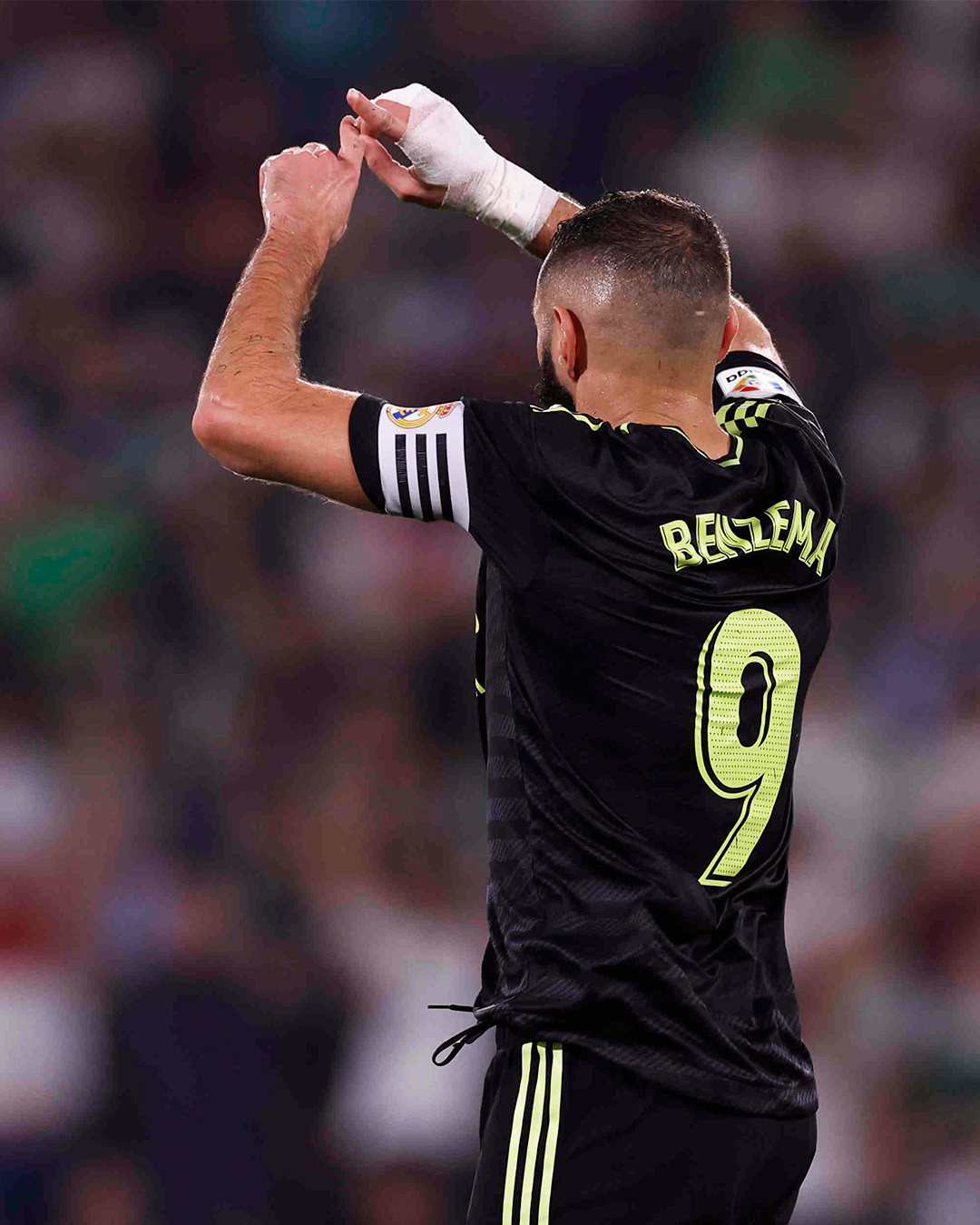 Benzema lập công mừng 'Bóng vàng', Real Madrid bỏ xa Barca - 1 Benzema lập công mừng 'Bóng vàng', Real Madrid bỏ xa Barca - 1
