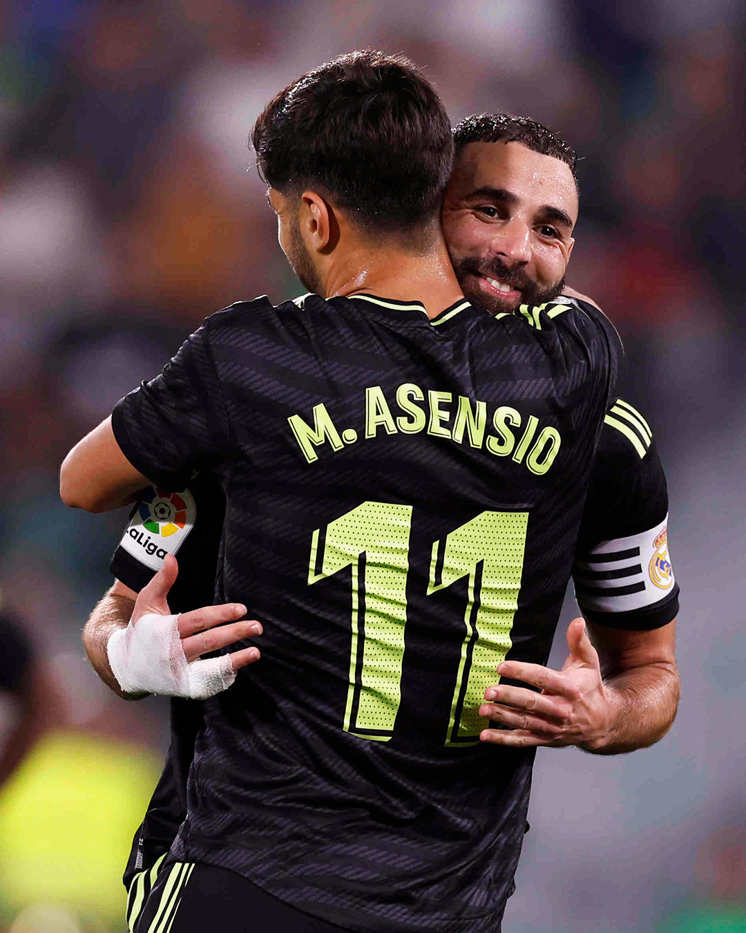 Benzema lập công mừng 'Bóng vàng', Real Madrid bỏ xa Barca - 7 Benzema lập công mừng 'Bóng vàng', Real Madrid bỏ xa Barca - 7