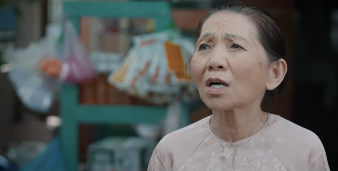 Mẹ rơm tập 13: Mô bị đánh bất tỉnh vì muốn cứu Hồng khỏi bọn bắt cóc - 3 Mẹ rơm tập 13: Mô bị đánh bất tỉnh vì muốn cứu Hồng khỏi bọn bắt cóc - 3