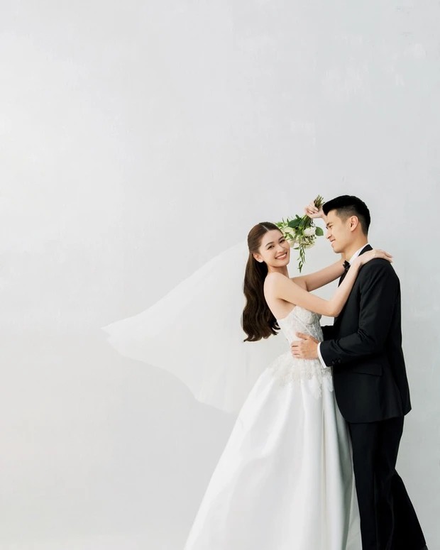 Á hậu Thuỳ Dung tiết lộ lý do không yêu cầu dresscode cho khách mời trong ngày cưới - 3 Á hậu Thuỳ Dung tiết lộ lý do không yêu cầu dresscode cho khách mời trong ngày cưới - 3