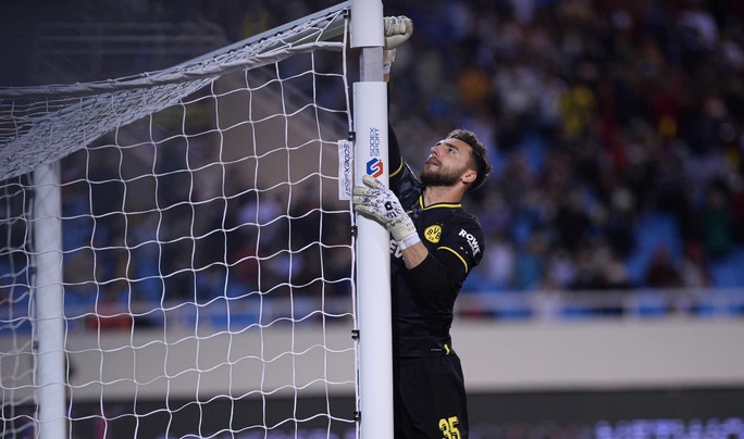 Thực hư việc cách chức toàn bộ cán bộ sân Mỹ Đình sau sự cố trong trận gặp Dortmund Thực hư việc cách chức toàn bộ cán bộ sân Mỹ Đình sau sự cố trong trận gặp Dortmund