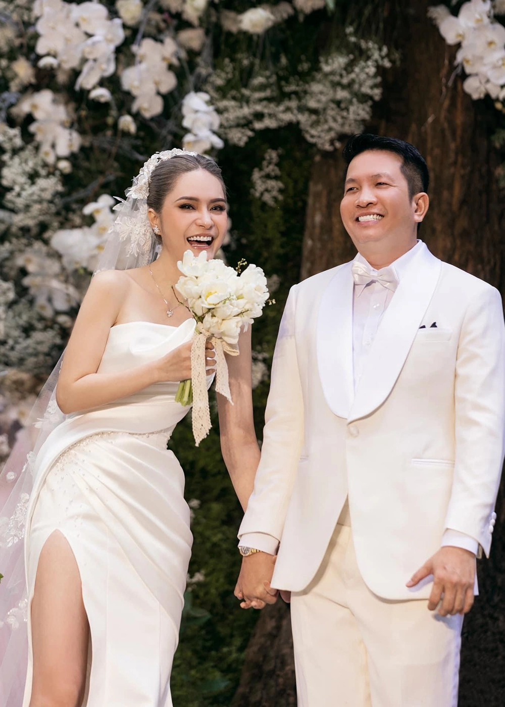 Chồng đại gia vướng nghi án cặp kè hotgirl trẻ đẹp, Đoàn Di Băng bất ngờ hé lộ 'hợp đồng hôn nhân'?