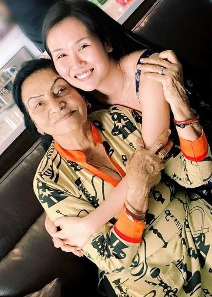 Võ Hạ Trâm cho biết, mẹ chồng rất tự hào về con dâu.