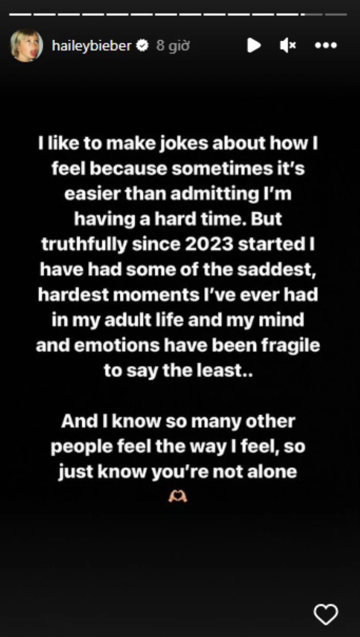 Hailey Bieber không ngần ngại tâm sự về tâm trạng bất ổn của bản thân