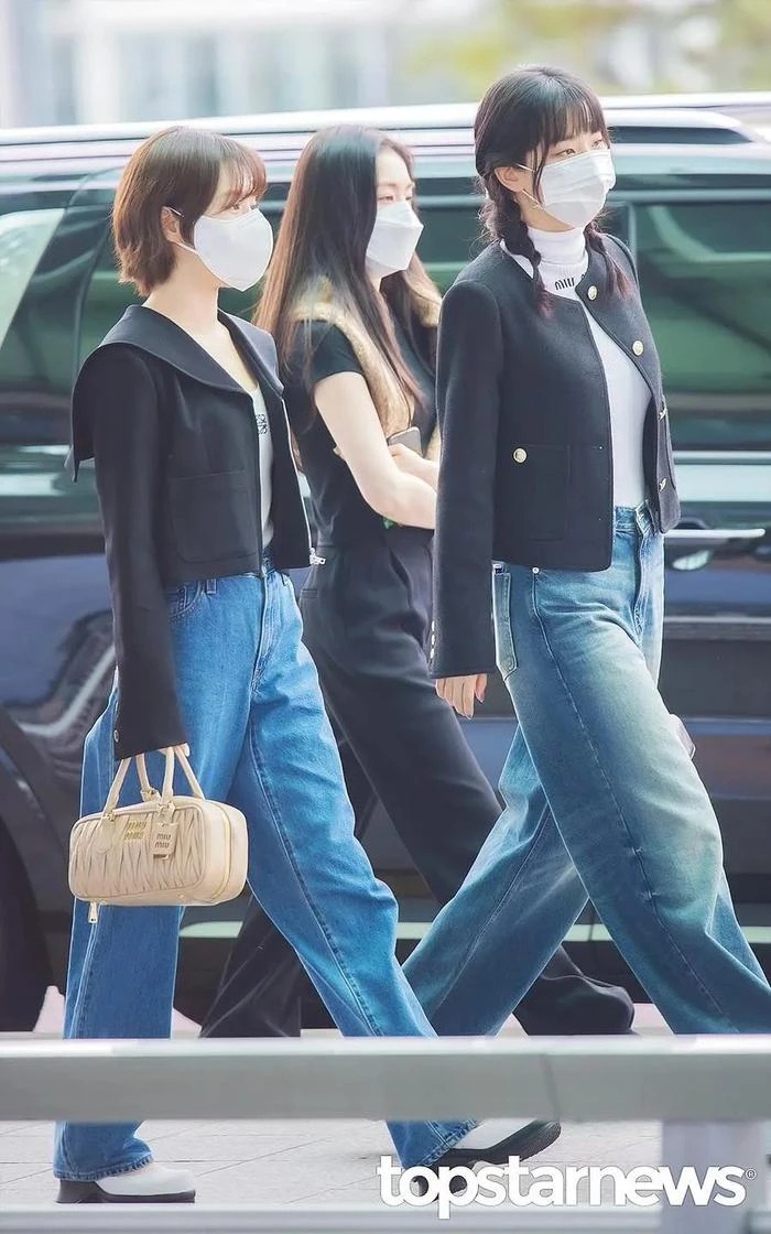 Các thành viên Red Velvet cũng có động thái tương tự