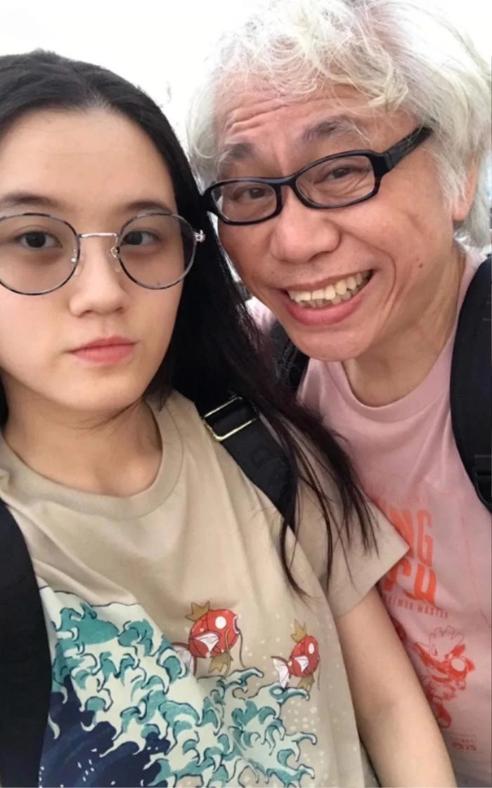 Vợ trẻ của Lý Khôn Thành không xuất hiện trong tang lễ vì bị con trai ruột Lý Trác Hiên cấm