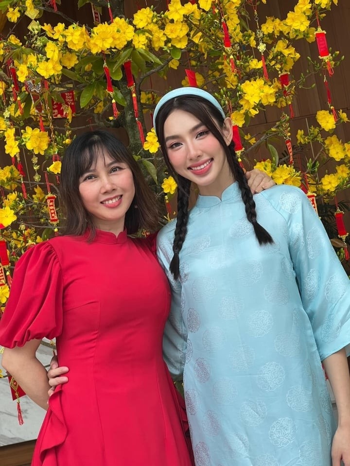 Thùy Tiên luôn truyền cảm hứng tích cực tới giới trẻ dù có tuổi thơ không đủ đầy.