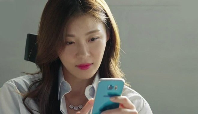 Chồng âm thầm đặt phòng khách sạn vào 30/4 làm tôi hí hửng sắm váy ngủ nhưng nhận cái kết ê chề - 1