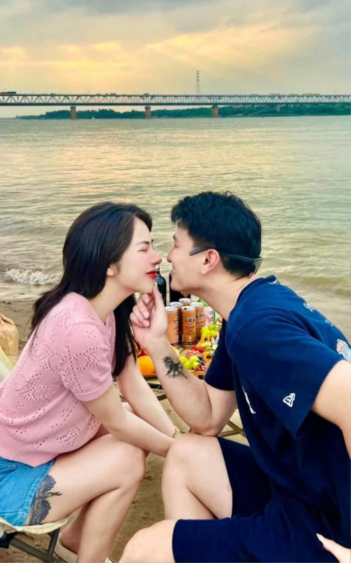 Cặp đôi đã có gần 3 năm hẹn hò đầy ngọt ngào và hạnh phúc