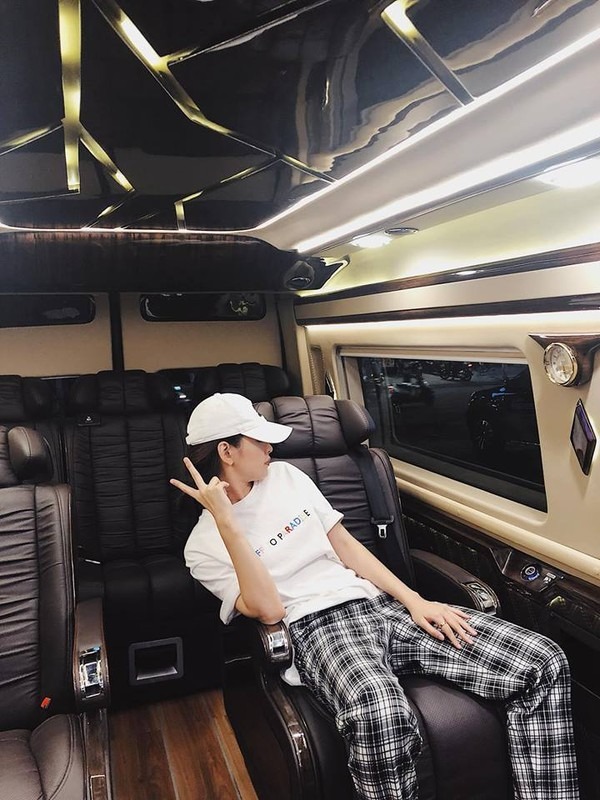 Quý cô 30 tuổi Chi Pu: Nhan sắc 'lấn át' giọng hát đến tài năng, giàu có gây ngỡ ngàng - Ảnh 6.