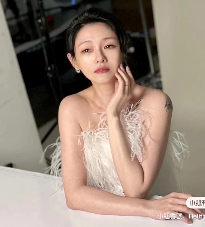 Sau loạt biến cố xảy ra, hiện tại Từ Hy Viên đang tận hưởng cuộc sống hôn nhân êm đềm, hạnh phúc bên cạnh DJ Koo cùng các con