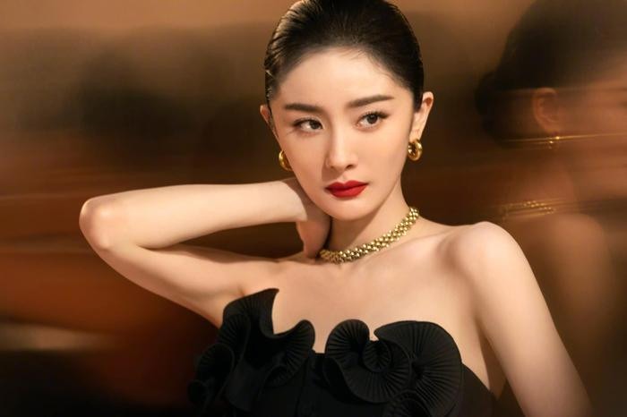 Dương Mịch được nhiều khán giả nhận xét ngày càng thăng hoa trong công việc nhờ những dự án phim mà cô tham gia diễn xuất thời gian vừa qua