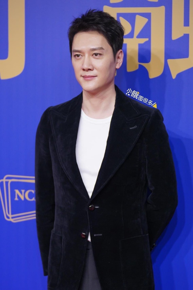 Mẹ Phùng Thiệu Phong rất hối hận và nhận ra rằng lẽ ra bà không nên ép con trai mình ly hôn với Triệu Lệ Dĩnh. Để khiến Triệu Lệ Dĩnh thay đổi suy nghĩ, mẹ Phùng đã nói rằng bà sẽ tặng cô một ngôi nhà sang trọng sau khi tái hôn và để cô sống cùng bố mẹ.