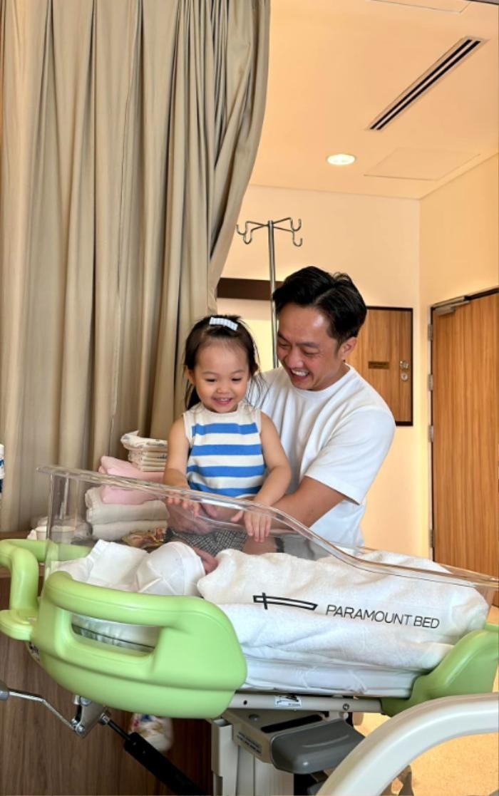 Cường Đô La vui mừng thông báo gia đình đã đón thành viên mới chào đời trong chiều ngày 30/5