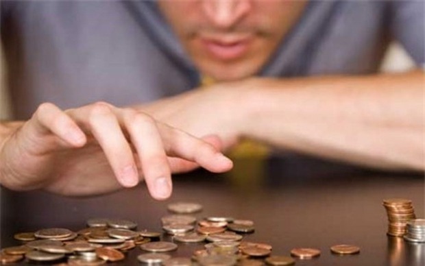 Các chị trong phòng thì anh là người keo kiệt, đo lọ nước mắm, đếm của dưa hành, nếu ai lấy sẽ rất khổ. (ảnh minh họa)