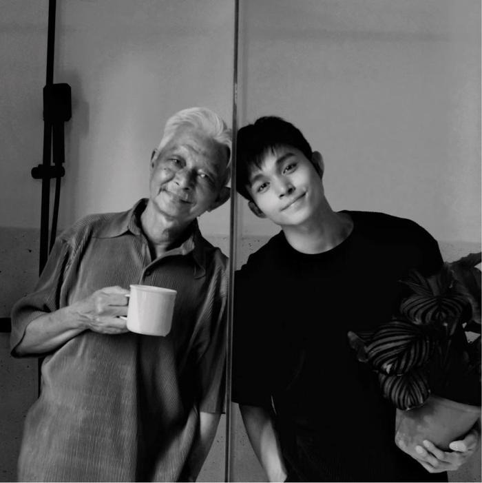 Jun Phạm không giấu khỏi sự đau buồn khi đón nhận tin người thân qua đời.