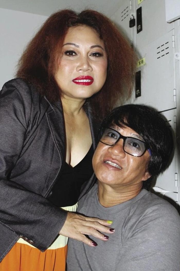 Hình ảnh Siu Black trong đêm diễn bị giang hồ vây kín