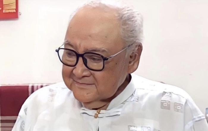 Sức khoẻ hiện tại của NSƯT Hùng Minh khiến nhiều người lo lắng.