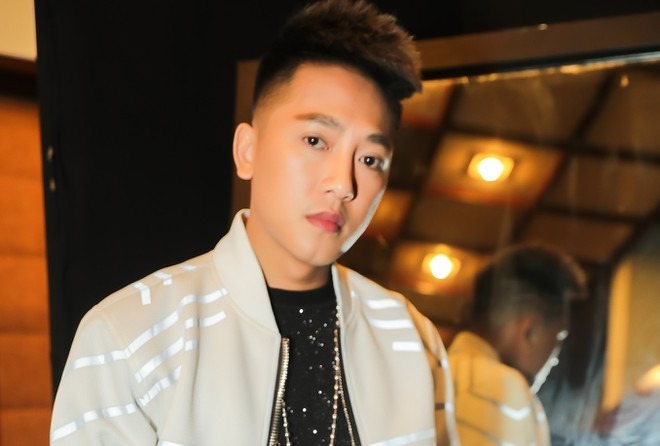 Châu Khải Phong là chủ nhân của loạt 