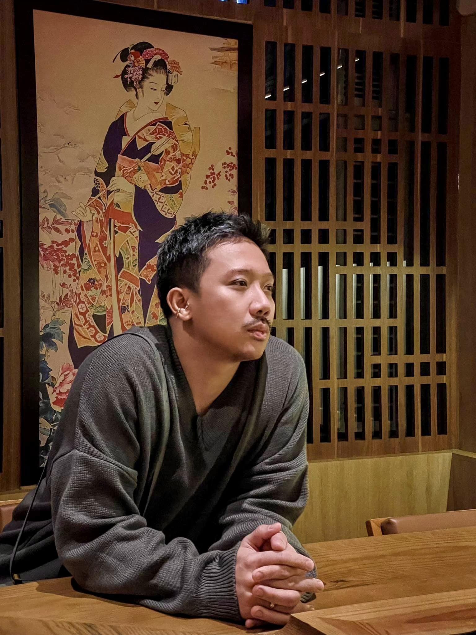 Trấn Thành từng gây bất ngờ khi bật khóc và xin lỗi bạn gái cũ trên sóng truyền hình