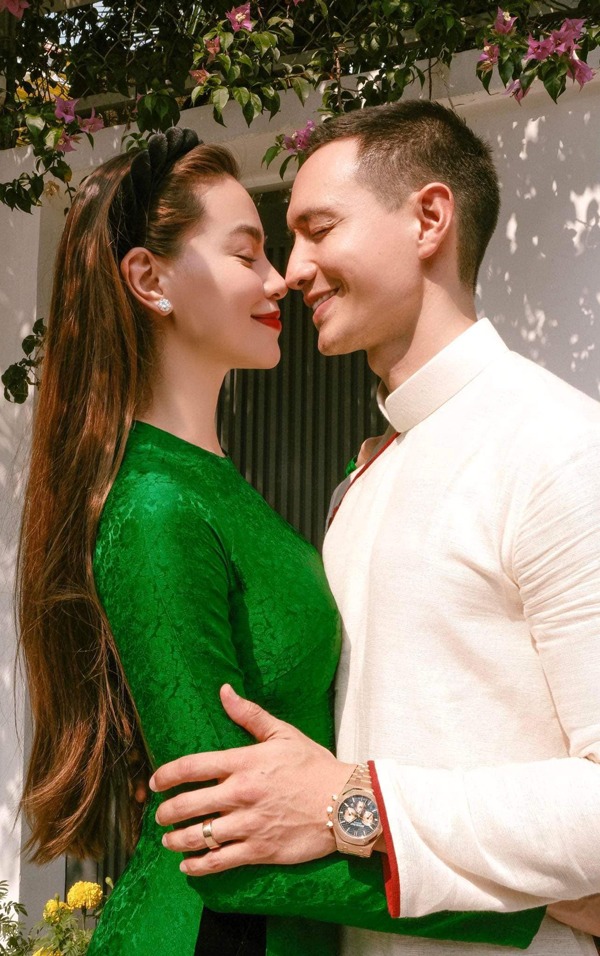 Hà Hồ và Kim Lý đã đăng ký kết hôn, dự kiến sẽ tổ chức lễ cưới vào tháng 1/2024, cô nói: 