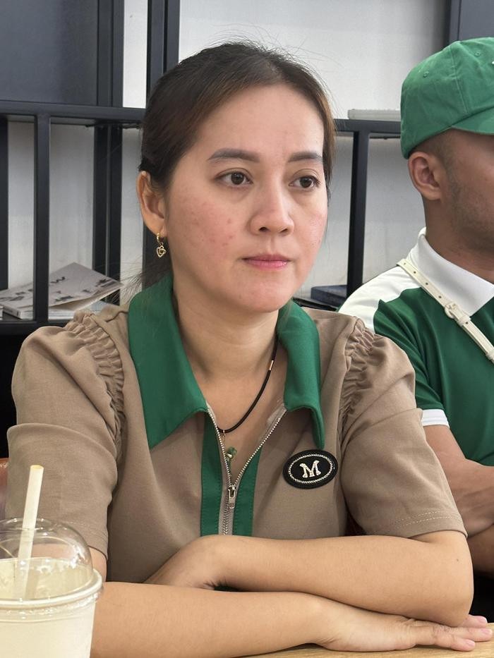 Hồng Loan cho biết kỉ vật quan trọng nhất của NSƯT Vũ Linh là tấm huy chương giờ đang bị thất lạc.