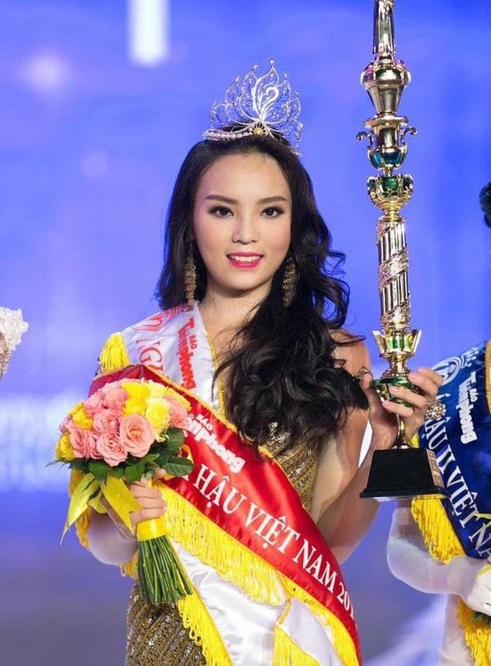 Nhan sắc Kỳ Duyên thời điểm đăng quang Hoa hậu Việt Nam 2014 tạo nên luồng tranh cãi trái chiều. (Ảnh tổng hợp)
