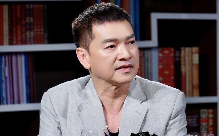 Nghệ sĩ Quang Minh phủ nhận chuyện đưa bạn gái trẻ đi sự kiện đang lan truyền trên mạng xã hội.